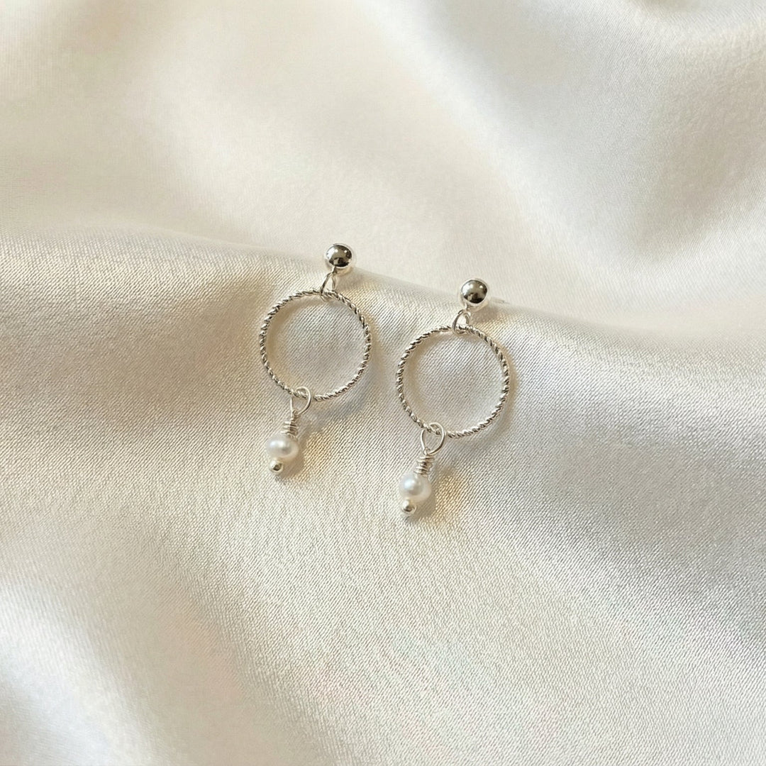 Pearleria Earrings